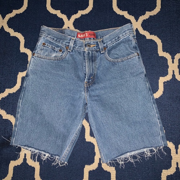 levis midi shorts